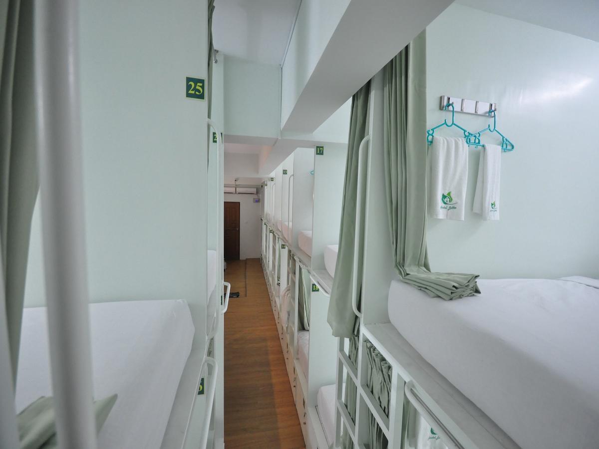 Hostel Latha Yangon Luaran gambar